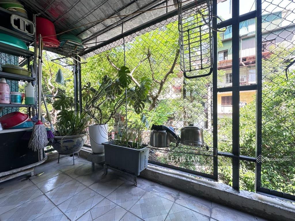 Căn hộ tập thể tầng 3 căn góc 2 thoáng sổ đỏ 130m2 phố hoàng ngọc phách giá 7 tỷ  đống đa láng hạ