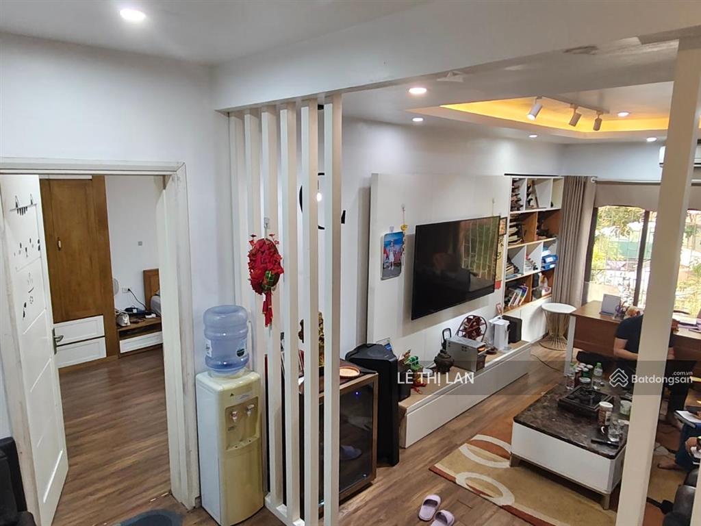 Bán căn hộ tập thể quỳnh lôi, 2,7 tỷ, 85 m2, 2pn nhiều tiện ích đẹp ô tô ngay sát nhà vài m ra phố