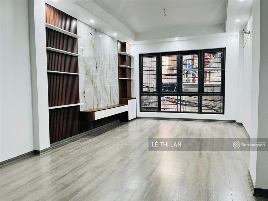 Khâm thiên 35 m2 x 6 tầng thang máy gồm 4 ngủ khép kín thoáng sáng gần phố ko quy hoạch