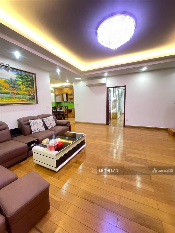 Lý nam đế, 6,5 tỷ, 80m2 tập thể quân đội sổ đỏ phố cổ quận hoàn kiếm, nhà rất đẹp ở ngay full đồ