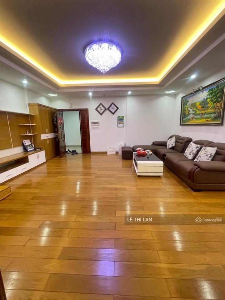 Lý nam đế, 6,5 tỷ, 80m2 tập thể quân đội sổ đỏ phố cổ quận hoàn kiếm, nhà rất đẹp ở ngay full đồ