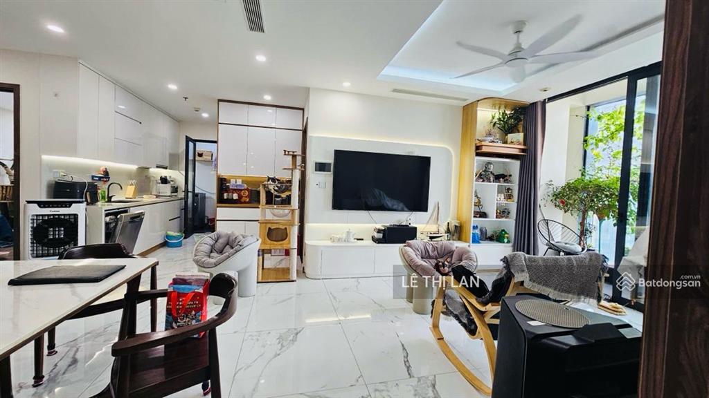 Bán căn tt tầng 3  135m2 tại phố hoàng ngọc phách, 6,8 tỷ lô góc 3 thoáng 3 ngủ 2 vs sổ đỏ ô tô đo