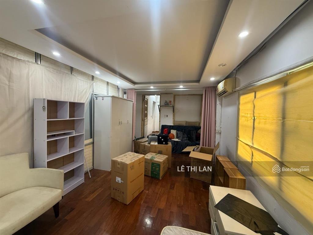 Căn hộ tập thể tầng 2 kim liên ở phố lương định của, 3,2 tỷ, 75m2, 2pn, 1wc sổ đỏ đống đa nhà đẹp