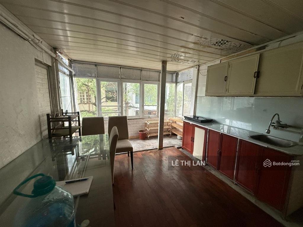 Căn hộ tập thể tầng 2 kim liên ở phố lương định của, 3,2 tỷ, 75m2, 2pn, 1wc sổ đỏ đống đa nhà đẹp