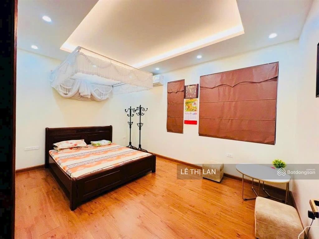 Bán căn hộ homestay 4pn, 4wc tại phố hàng vôi, 180m2, giá chỉ với 8,5 tỷ vnd dòng tiền 50 tr/tháng