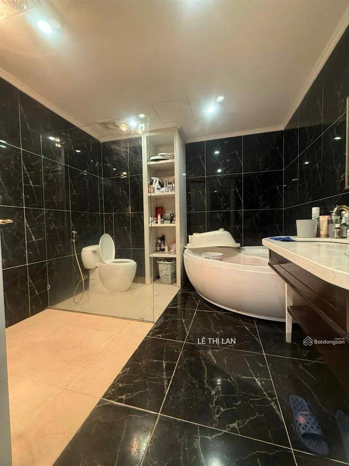 Toà chung cư star tower 283 khương trung 93 m2  9 tỷ sổ đỏ thanh xuân 3 ngủ 2 vs full đồ sang xịn