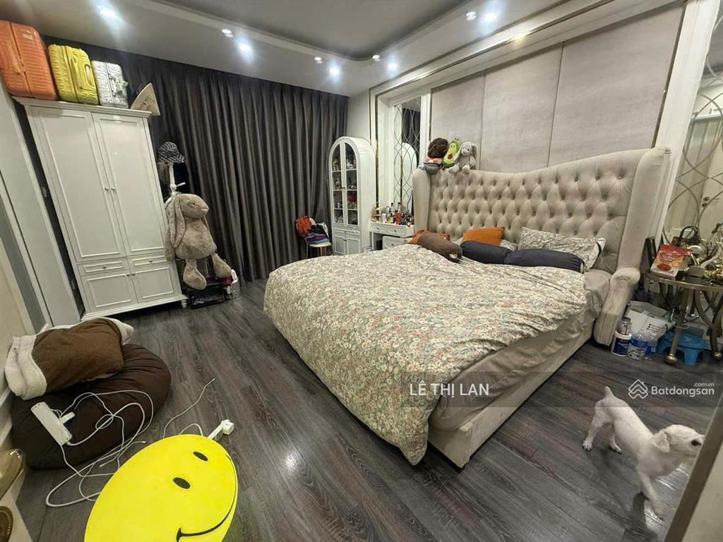 Toà chung cư star tower 283 khương trung 93 m2  9 tỷ sổ đỏ thanh xuân 3 ngủ 2 vs full đồ sang xịn