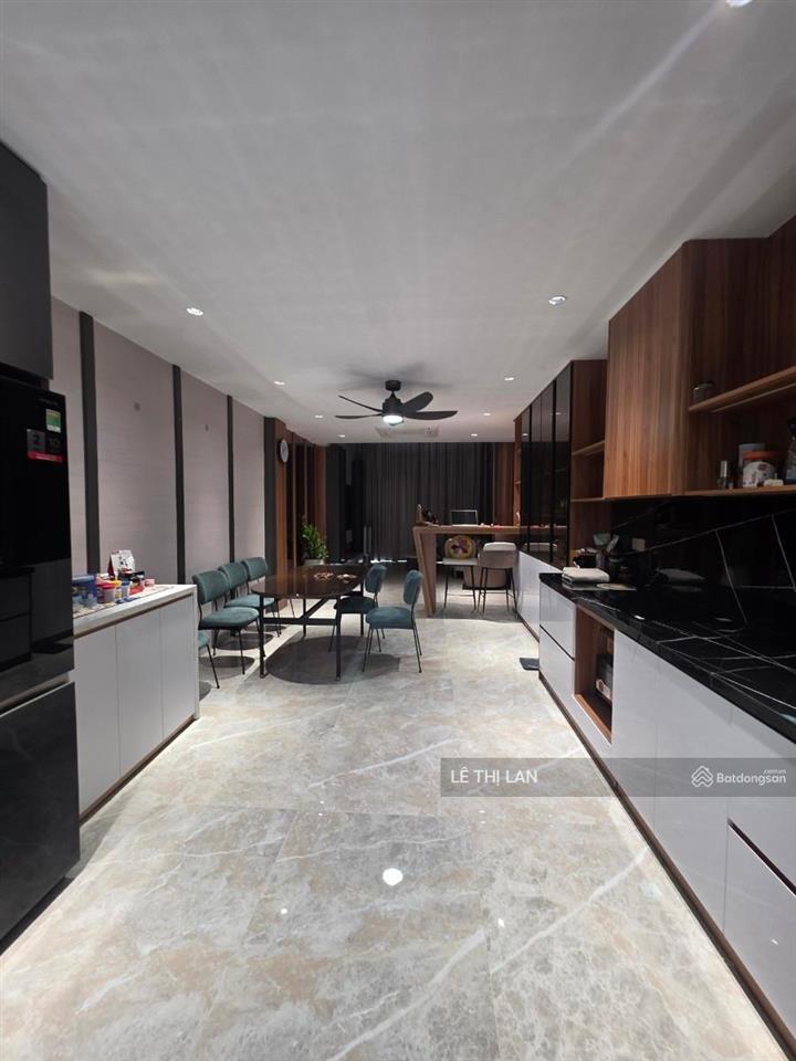 Hiện đại, bán nhà văn chương 60 m2 x 6 tầng thang máy 7 phòng lô góc ở & cho thuê dòng tiền cao