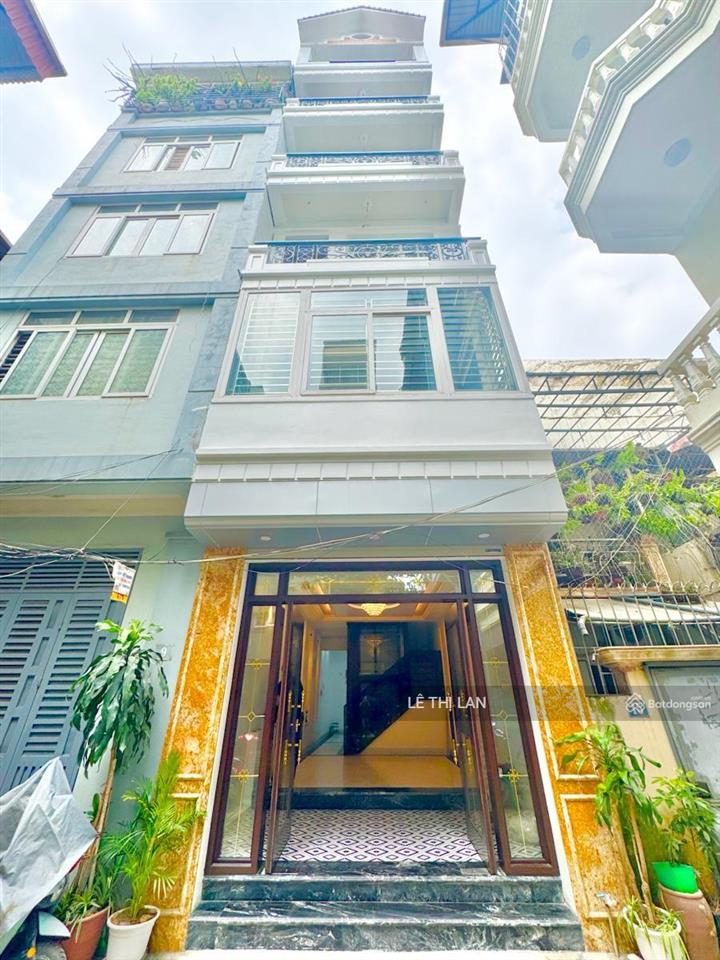 Bán nhà dân xây chắc chắn phố tây sơn 45 m2 x 4 tầng 4 ngủ  hơn 10 tỷ sổ đỏ đống đa ko quy hoạch