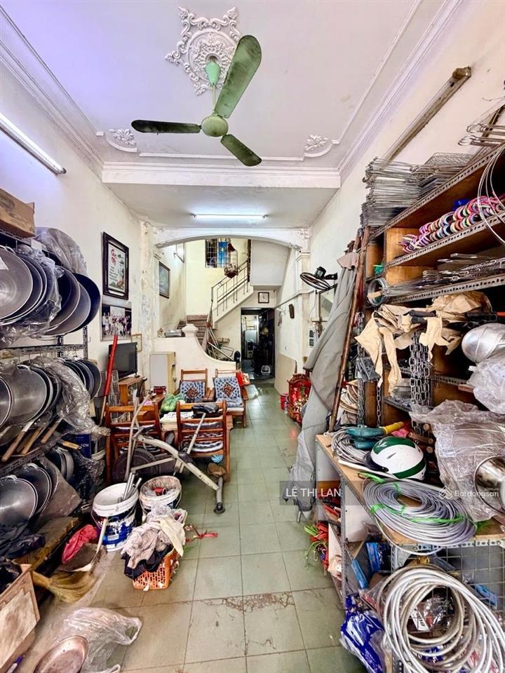 Siêu rẻ mặt phố nguyễn khuyến 80m2 x 4 tầng gồm cửa hàng kd + 5 ngủ sổ đỏ đống đa ô chờ thang máy