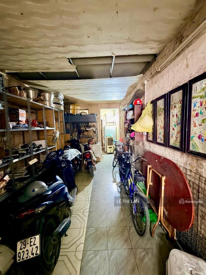 Siêu rẻ mặt phố nguyễn khuyến 80m2 x 4 tầng gồm cửa hàng kd + 5 ngủ sổ đỏ đống đa ô chờ thang máy