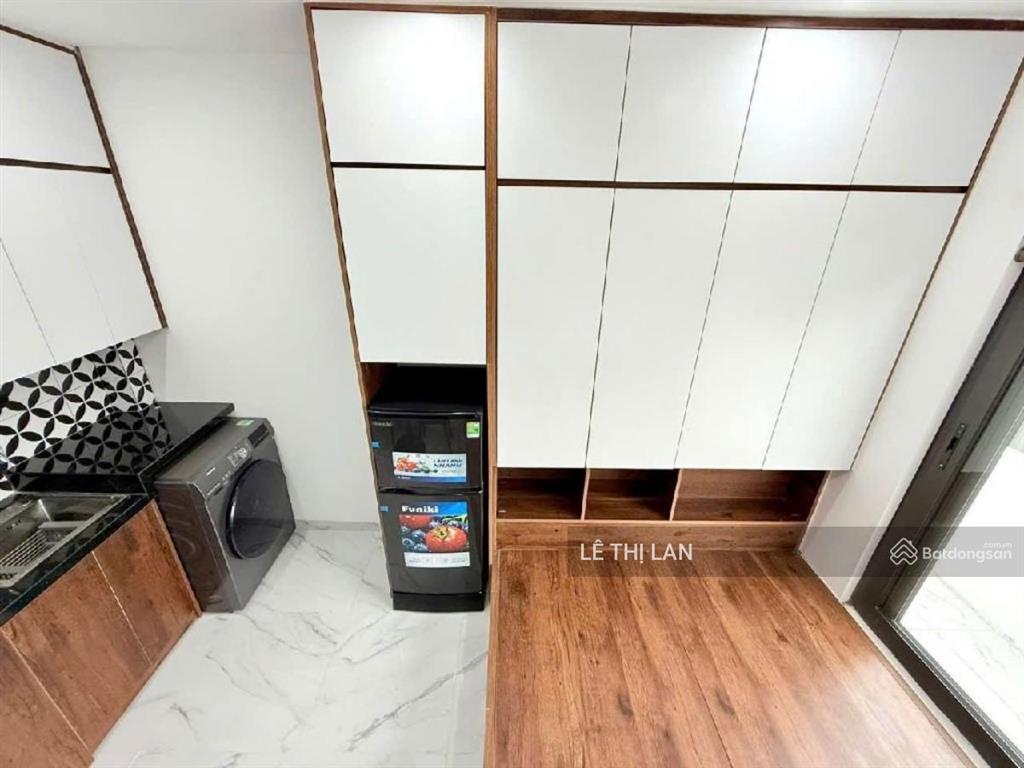 Qh ổn định, toà dòng tiền phố trung phụng 85 m x 8 tầng thang máy 24 phòng full thoáng trước sau