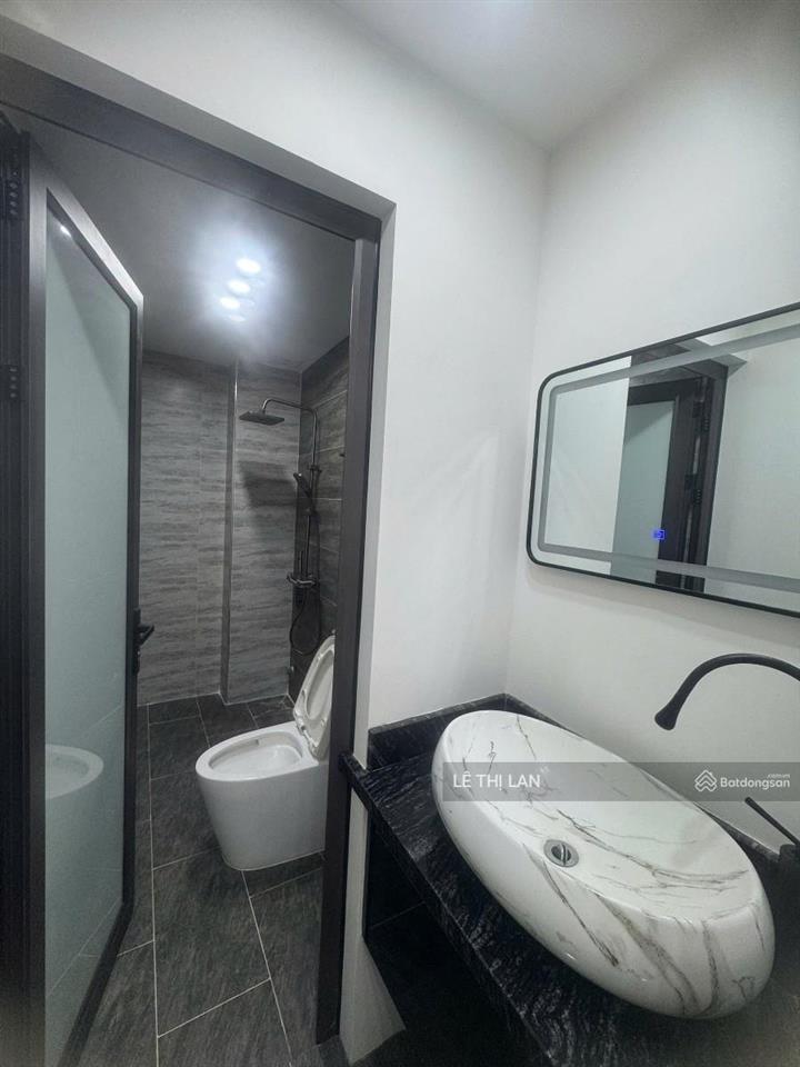 Bán nhà ko bị quy hoạch hơn 8 tỷ thang máy phố tôn đức thắng sổ đỏ 35m2 x 6 tầng xây mới có gpxd
