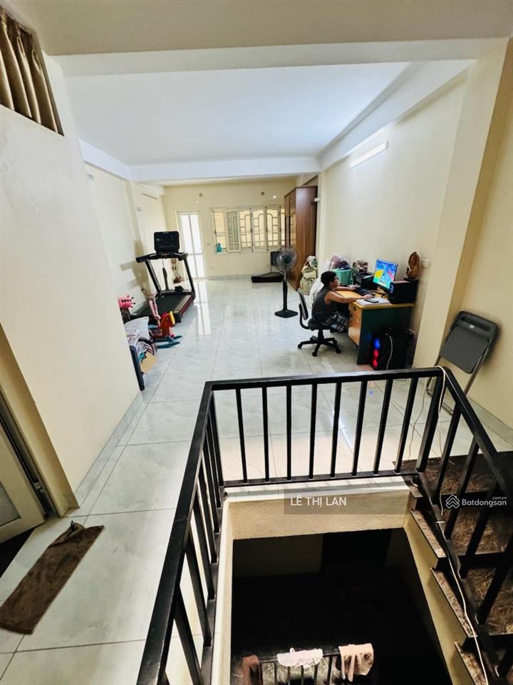 Trường chinh 65 m2 x 5 tầng, mặt tiền 4,7m  giá 20 tỷ sổ đỏ đống đa, ô tô vào, kd sầm uất ko qh