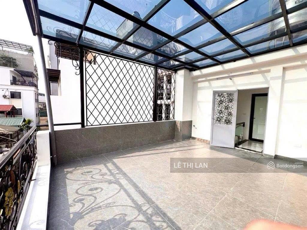 Tô vĩnh diện, 60m2 x 5 tầng thang máy, 6 ngủ, ô tô đỗ cửa sát mặt phố kd tốt, sổ đỏ đẹp thanh xuân