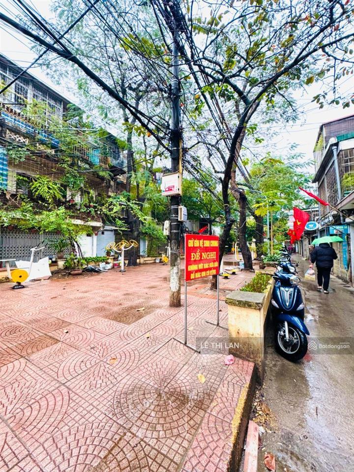 Tập thể tầng 2 vĩnh hồ sổ đỏ đống đa 39/87m2 vị trí cực đẹp giáp tây sơn, thái thịnh 3 ngủ  ôtô đỗ