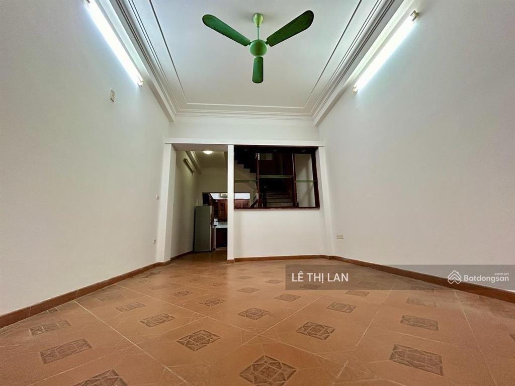Siêu rẻ ko quy hoạch phố trung phụng 48m2 x 5 tầng 4 p, giá 9,5 tỷ sổ đỏ nở hậu thoáng trước sau