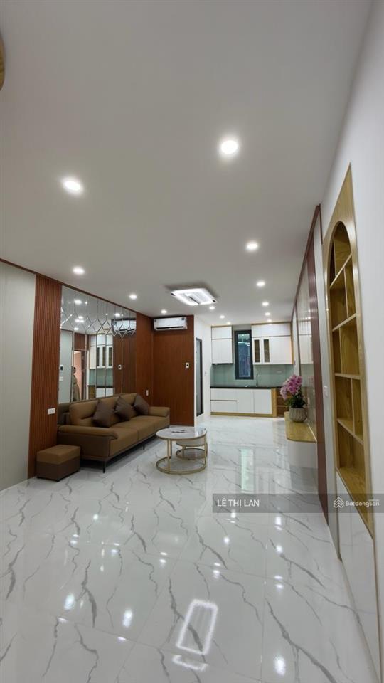 Chính chủ bán căn hộ tt kim liên, đống đa sổ đỏ 32/70m2 lô góc 2 ngủ 2 vs ban công đẹp vị trí vip