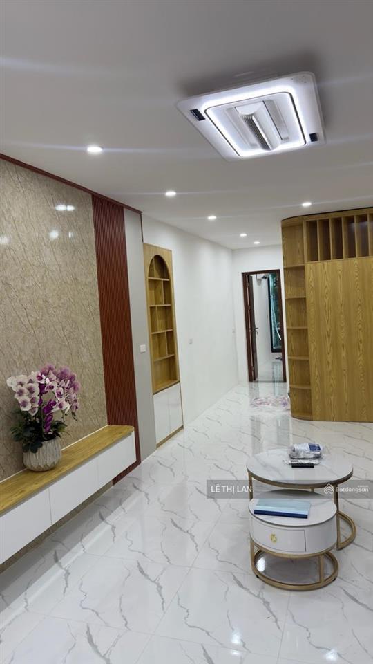 Chính chủ bán căn hộ tt kim liên, đống đa sổ đỏ 32/70m2 lô góc 2 ngủ 2 vs ban công đẹp vị trí vip