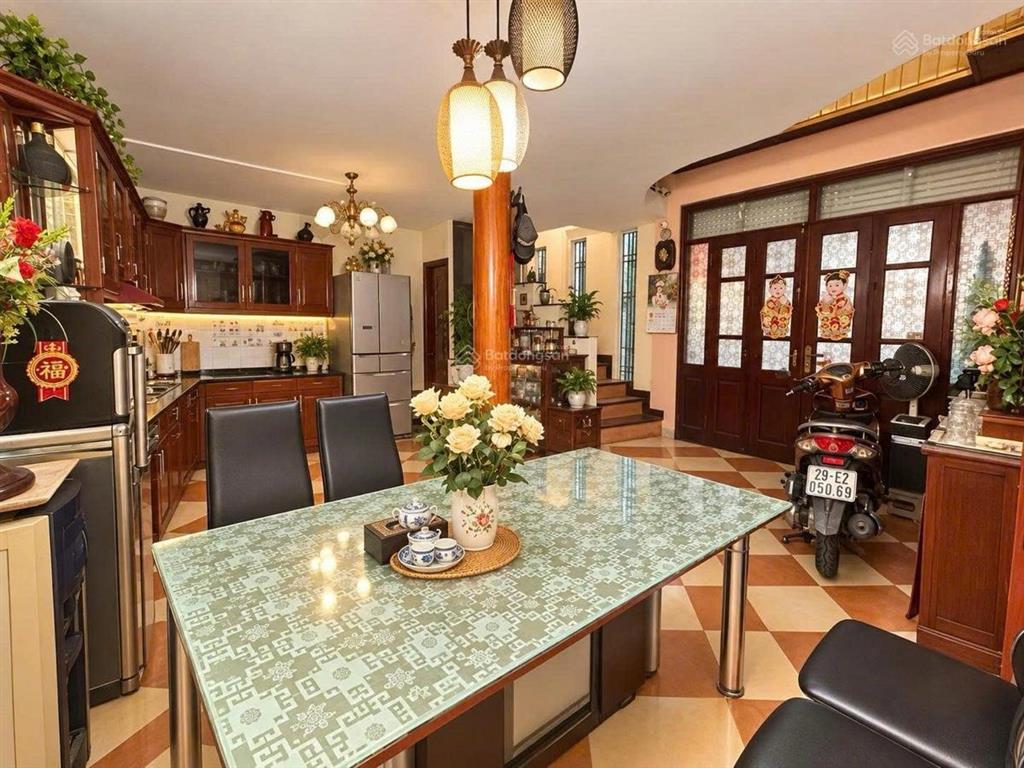 Bán nhà riêng tại phố tôn đức thắng, 7,8 tỷ, 39m2 x 6 tầng 7 ngủ sổ đỏ đẹp gần phố, ở & cho thuê