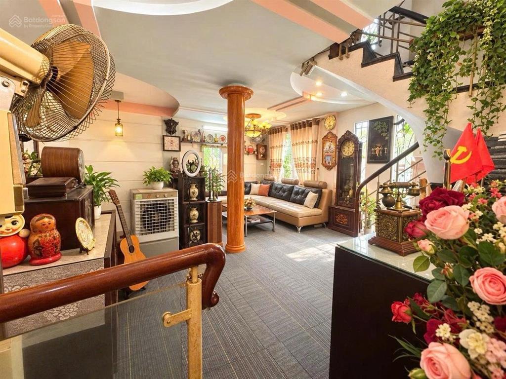 Bán nhà riêng tại phố tôn đức thắng, 7,8 tỷ, 39m2 x 6 tầng 7 ngủ sổ đỏ đẹp gần phố, ở & cho thuê