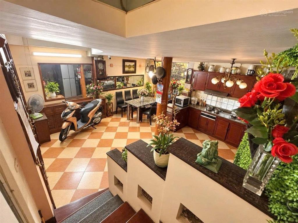 Bán nhà riêng tại phố tôn đức thắng, 7,8 tỷ, 39m2 x 6 tầng 7 ngủ sổ đỏ đẹp gần phố, ở & cho thuê