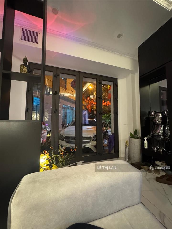 Đẳng cấp hoàng văn thái phân lô 55 m x 6t thang máy sổ đỏ thanh xuân. ô tô tránh full cao cấp 3 ngủ
