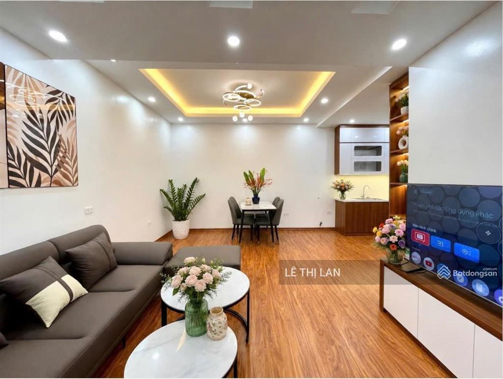 Bán nhà 5,4 tỷ ở & kd mặt phố nguyên hồng, sổ đỏ tập thể tầng 1, dt 31/75 m2 sử dụng 2 ngủ 2 vs