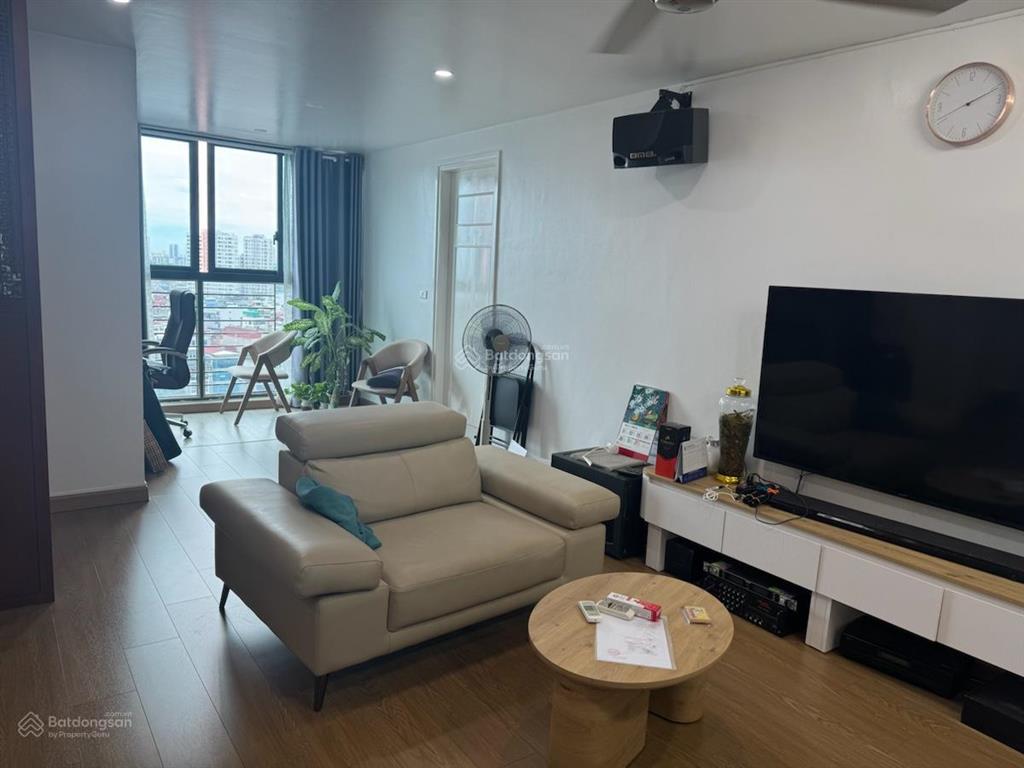 Siêu đẹp fafilm 19 nguyễn trãi sổ đỏ 109m2 chung cư, 3 ngủ 2 vs ban công đn lý tưởng nhà full đẹp.
