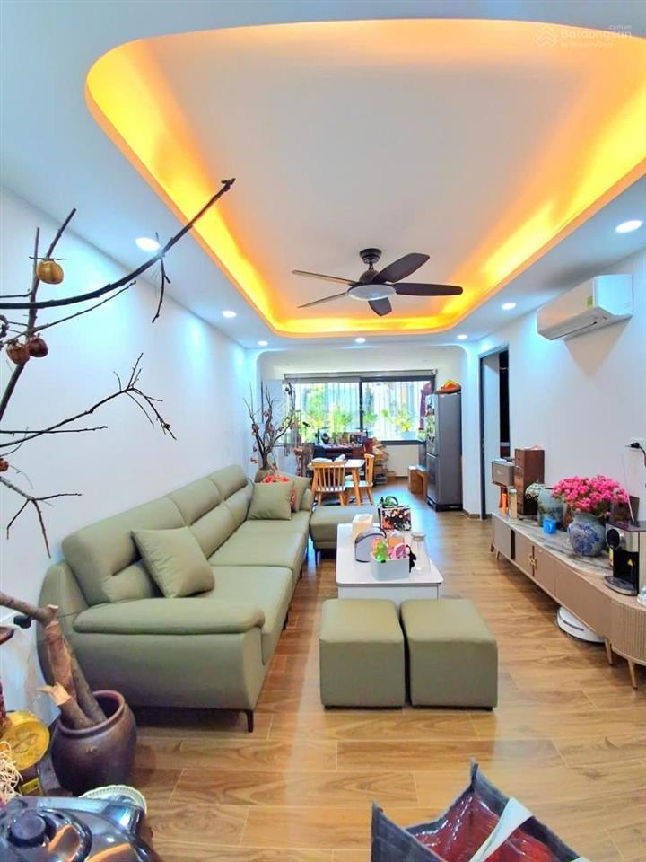Bán căn tt thành công sổ đỏ ba đình to đùng 42/88 m2 nhà đẹp full 3 ngủ 2 vs ô tô dừng đỗ vị trí ok