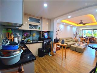 Bán căn tt thành công sổ đỏ ba đình to đùng 42/88 m2 nhà đẹp full 3 ngủ 2 vs ô tô dừng đỗ vị trí ok