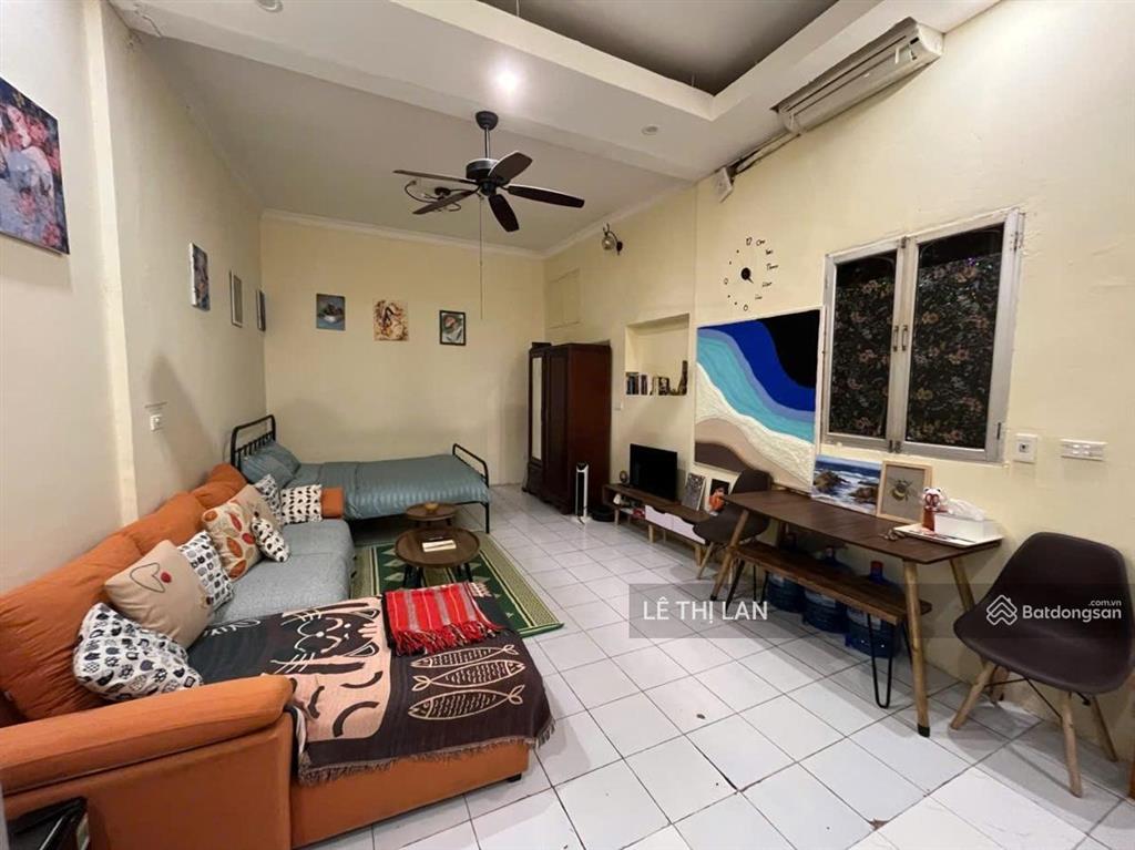 Sổ đỏ phố hàng vôi 40 m2 trên 5tỷ trung tâm hoàn kiếm  1 bước ra phố  homestay khép kín dòng tiền