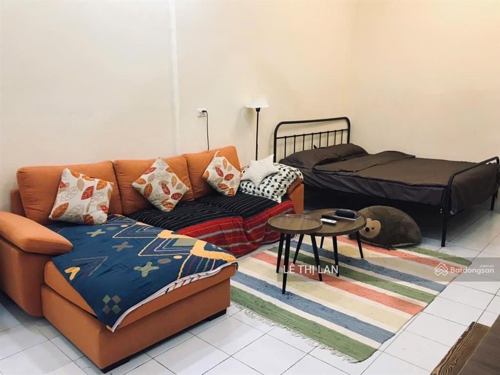 Sổ đỏ phố hàng vôi 40 m2 trên 5tỷ trung tâm hoàn kiếm  1 bước ra phố  homestay khép kín dòng tiền