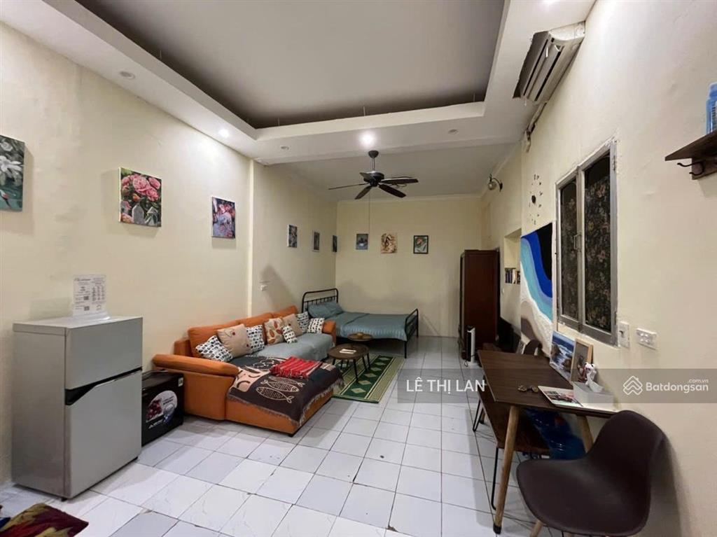 Sổ đỏ phố hàng vôi 40 m2 trên 5tỷ trung tâm hoàn kiếm  1 bước ra phố  homestay khép kín dòng tiền