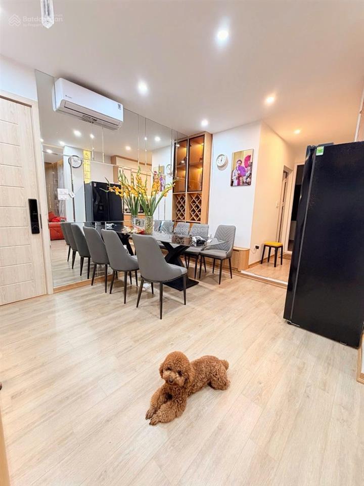 Bán nhà phố ngọc khánh sổ đỏ tập thể 115m2 tầng 2 + 3 căn góc 3 ngủ 2vs gần hồ giảng võ  ba đình