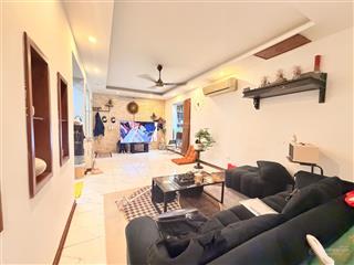 Nhà đẹp sổ đỏ tập thể 36 m/ 95m2 phố đặng thái thân, trung tâm quận hoàn kiếm  full nội thất xịn