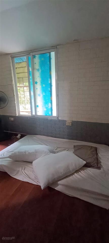 Tập thể kim liên hơn 4 tỷ tương lai gần đền bù 2 căn hộ thang máy tại chỗ  sổ đỏ 48/90 m2 thoáng