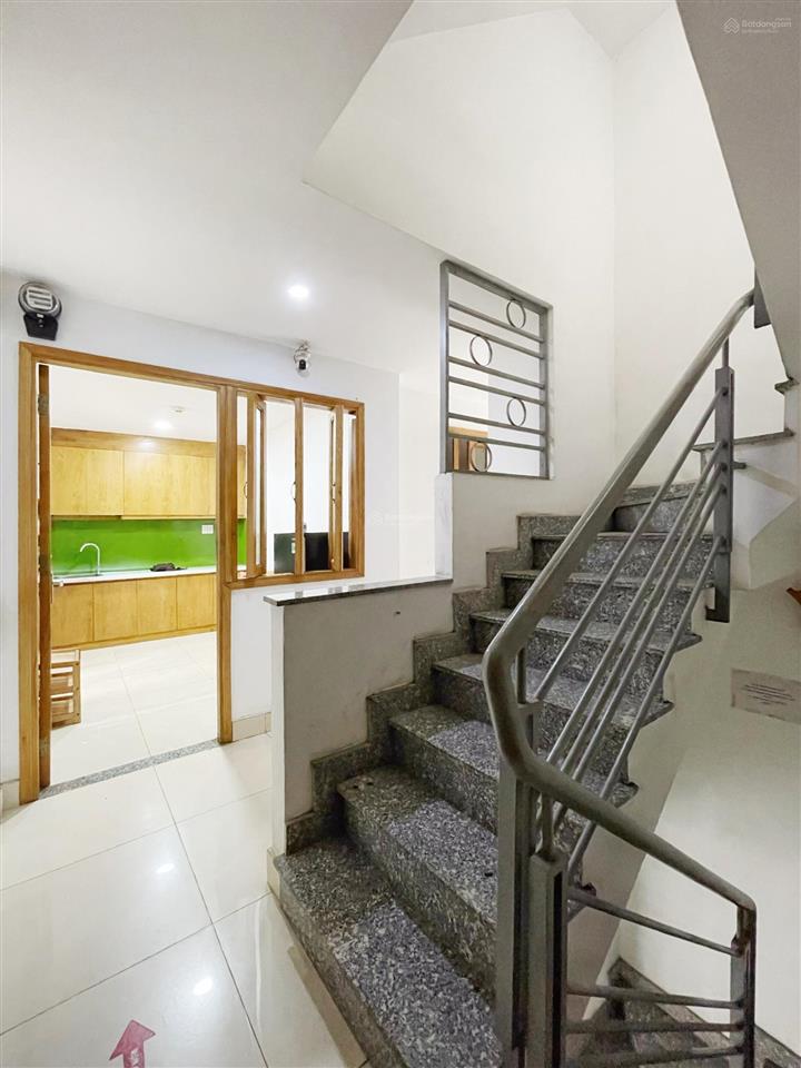 Cho thuê phong studio cửa sổ thoáng đường nơ trang long quận bình thạnh kế bên văn lang cs3