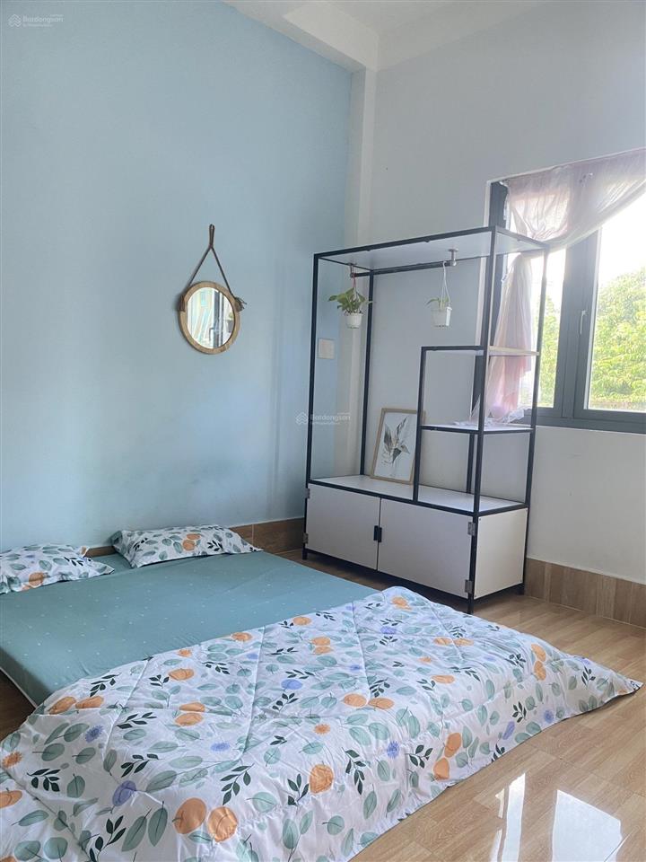 Chính chủ cho thuê phòng trọ 27m2 nội thất cao cấp đường hồ văn huê kế bên ngã tư phú nhuận