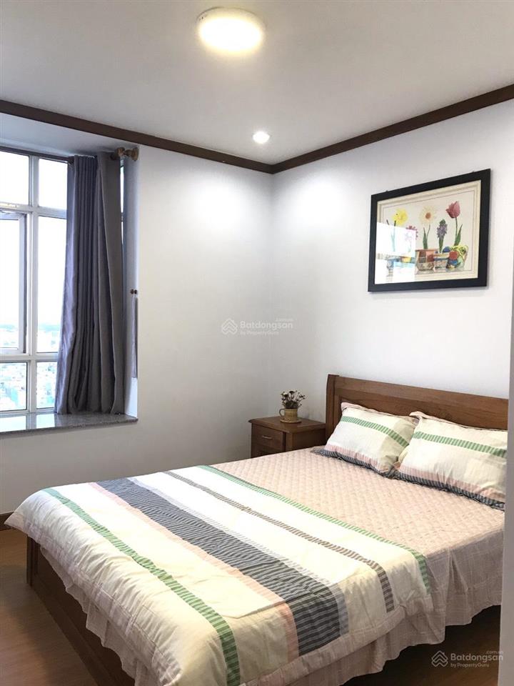Cho thuê căn 2 phòng ngủ hoàng anh gia lai tầng cao view hồ thạc gián full nội thất