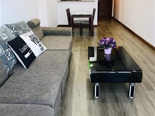 Cho thuê căn 2 phòng ngủ hoàng anh gia lai tầng cao view hồ thạc gián full nội thất