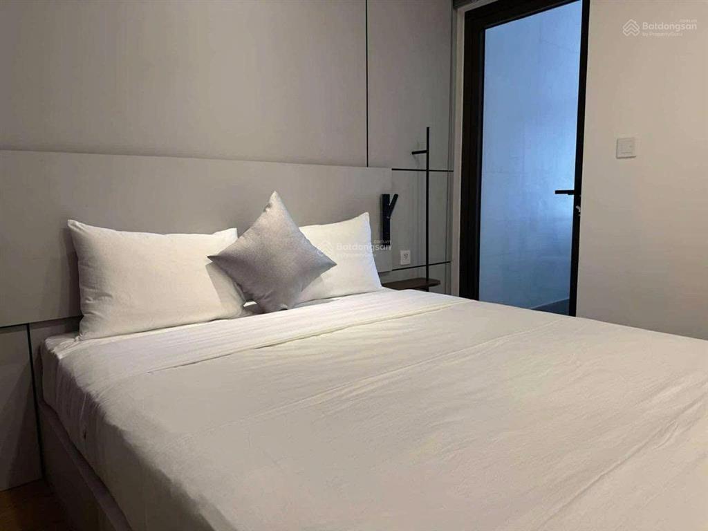 Cho thuê căn 2 phòng ngủ sam tower 70m2 tầng cao view sông giá 27 triệu/tháng