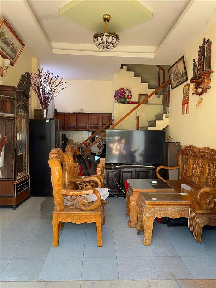 Mặt tiền tiền lân 15 * 96m nhà + 3 phòng trọ giá 5,2 tỷ 5 x 20m (96m) 1 trệt 1 lầu