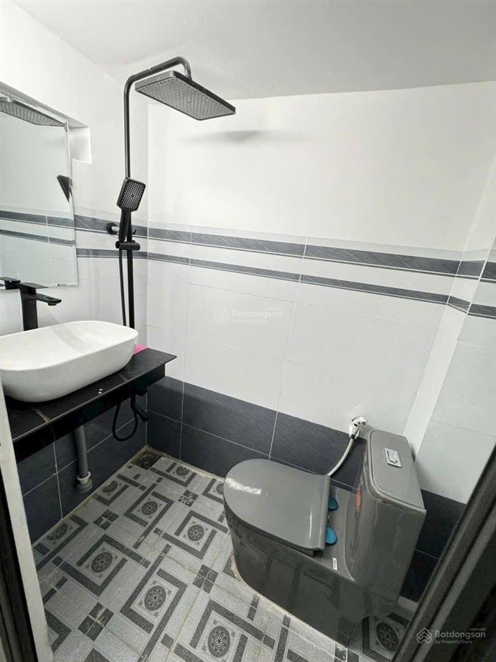 Bán nhà đẹp bình tân bình hưng hòa a giá chỉ 4,6 tỷ dt 4 x 15,5 = 58m hẻm 4m sát mặt tiền