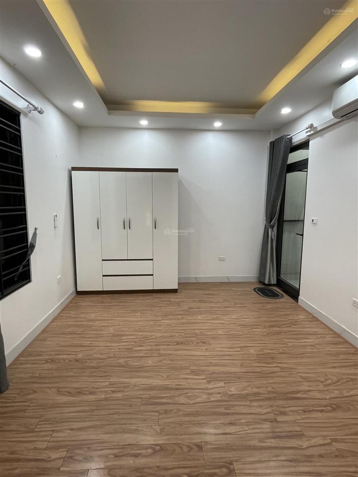 Nhà mỹ đình ngay ngã ba thiên hiền với mỹ đình 40m2 x 5 tầng ô tô đỗ cửa