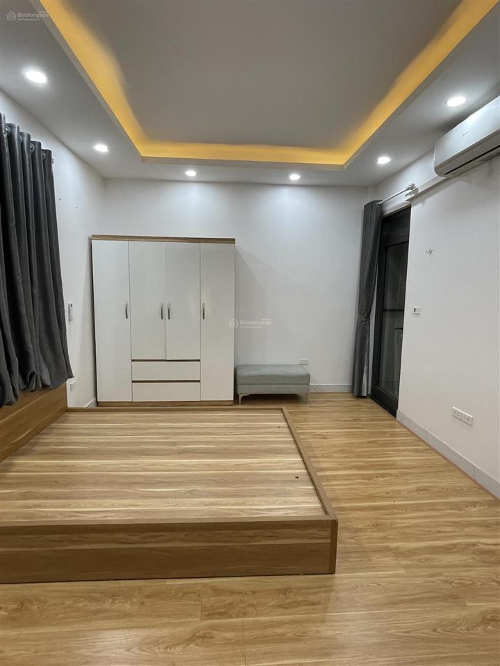 Nhà mỹ đình ngay ngã ba thiên hiền với mỹ đình 40m2 x 5 tầng ô tô đỗ cửa