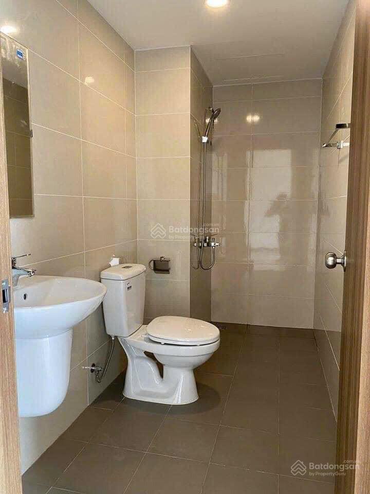 Cho thuê cc tại imperial place, 7 triệu vnd, 49 m2, có ban công