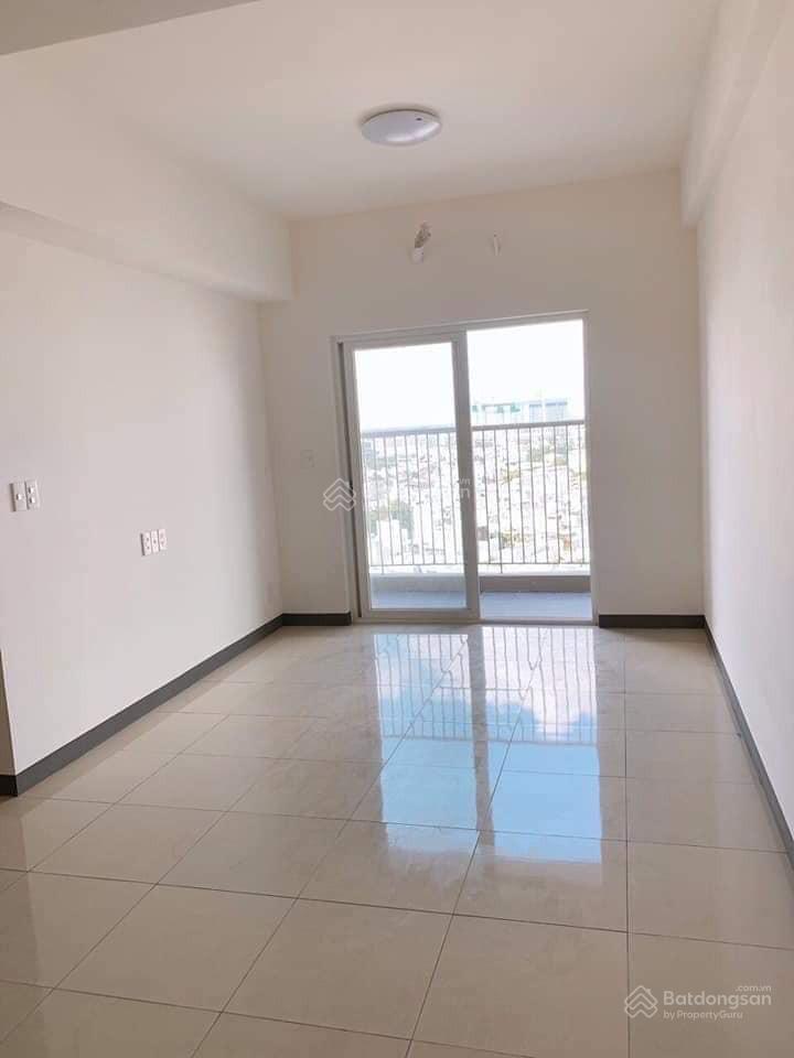 Cho thuê cc tại imperial place, 7 triệu vnd, 49 m2, có ban công