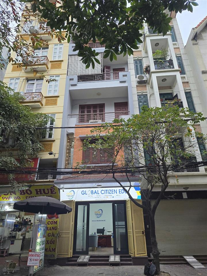 Chính chủ cho thuê văn phòng 25m2 giá thuê tốt 4,8 triệu/tháng full tiện ích, vào dùng ngay