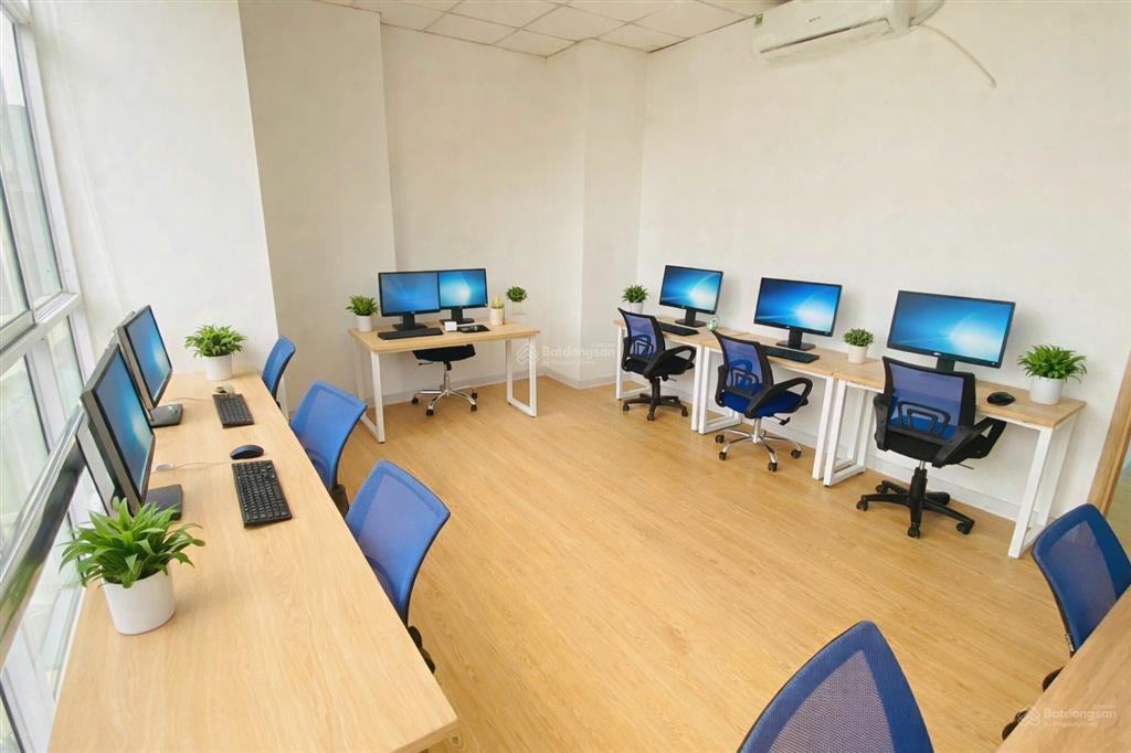 Chính chủ cho thuê văn phòng hạng a, sàn mới tại đường lê trọng tấn